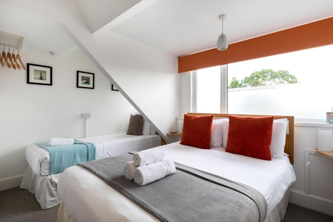Oasis House 호텔 팰머스 외부 사진