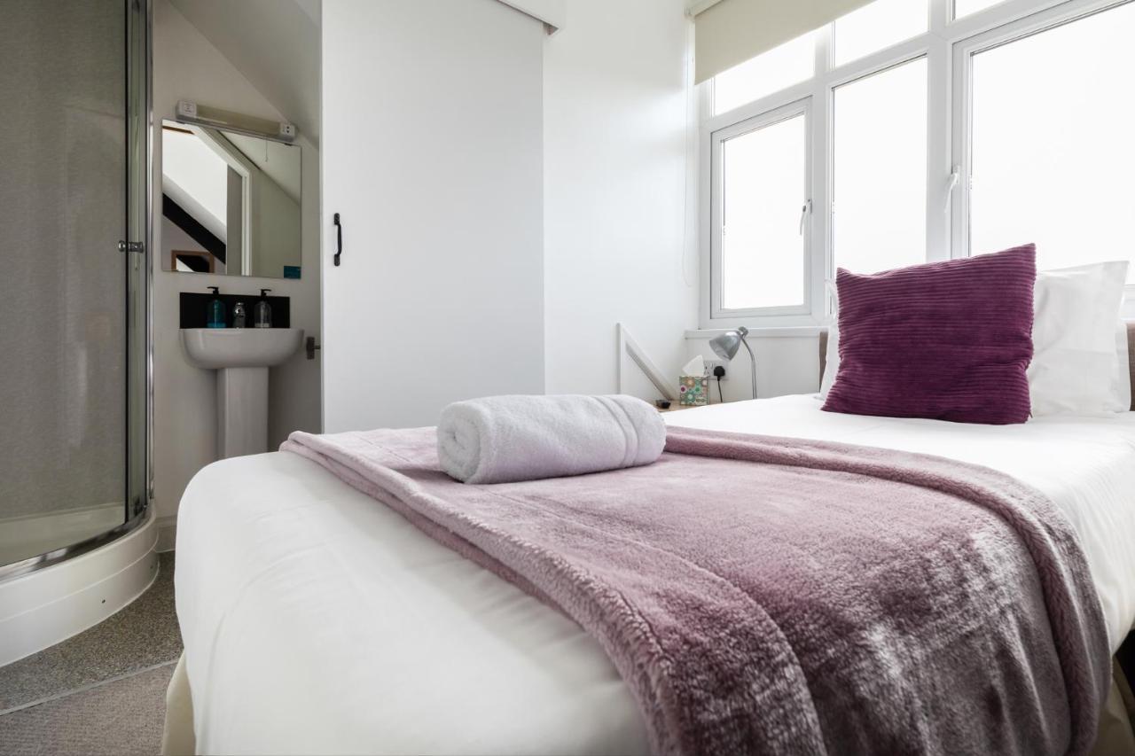 Oasis House 호텔 팰머스 외부 사진